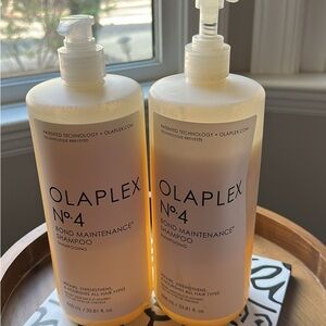 Olaplex No.4 Bond Maintenance Shampoo - White